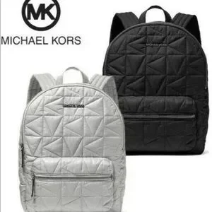 Michael Kors | Bags | Michael Kors Winnie Medium Quilted  display picture 3